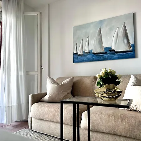 Bay Watch By The Sea