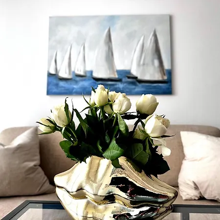 Bay Watch By The Sea 리그나노 사비아도로